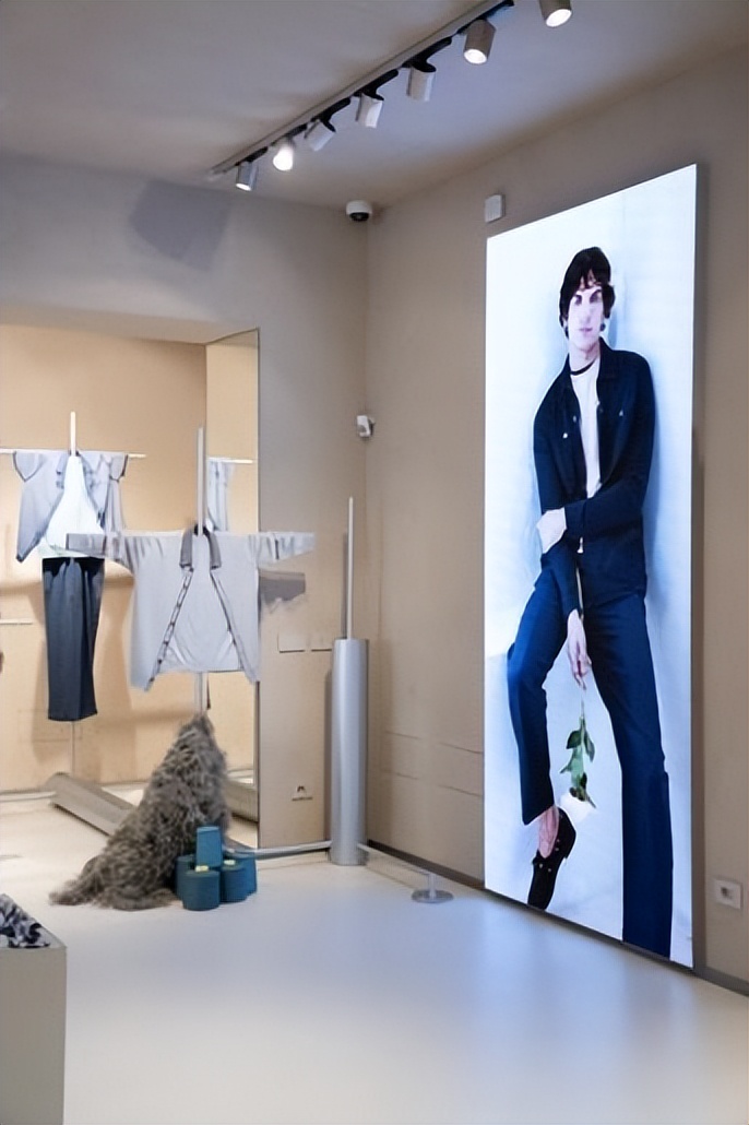 PIACENZA集团米兰新总部启用,SS27男装时装周瞩目发布